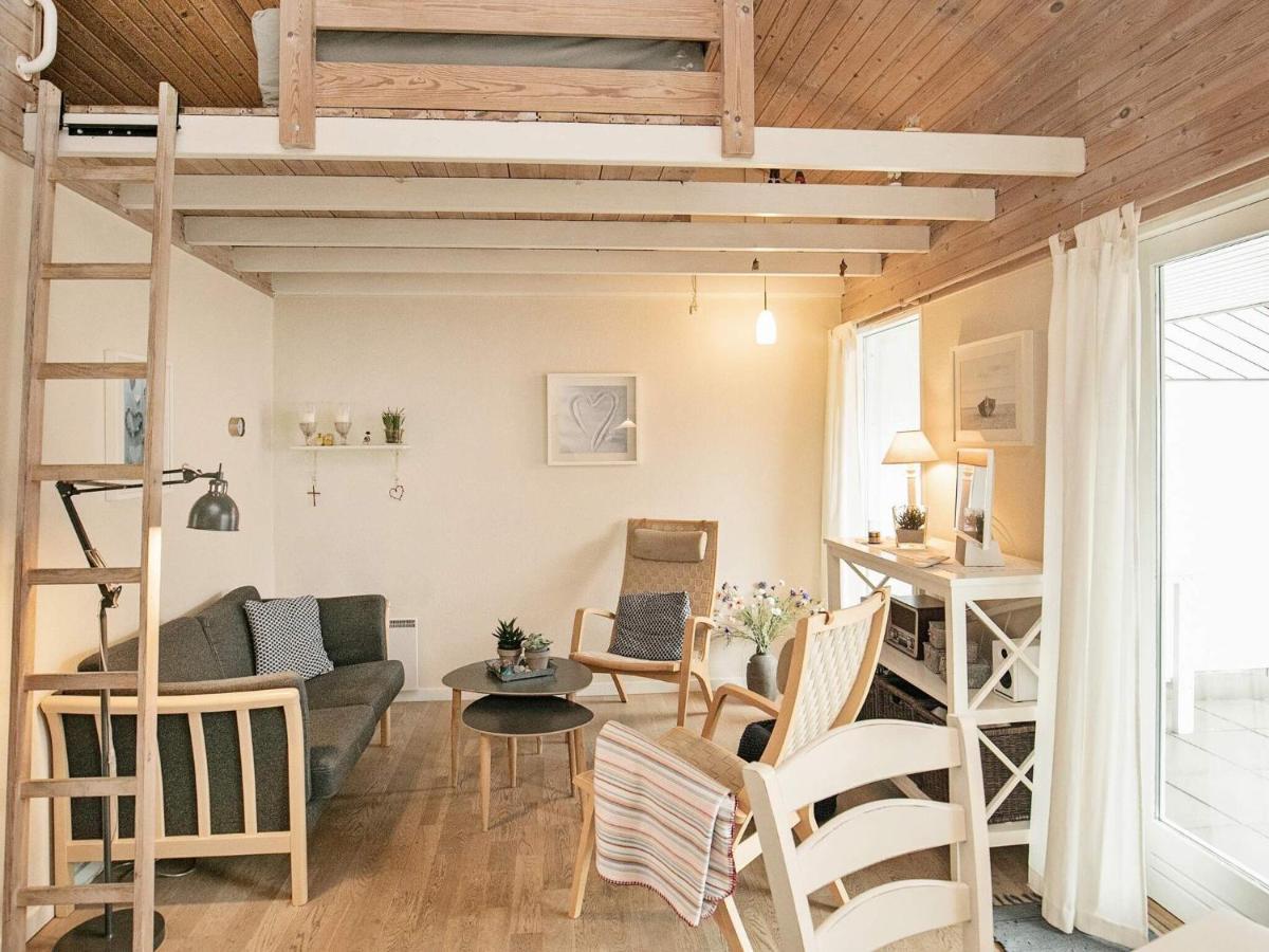 4 Person Holiday Home In R Sk Bing Aeroskobing Exterior photo