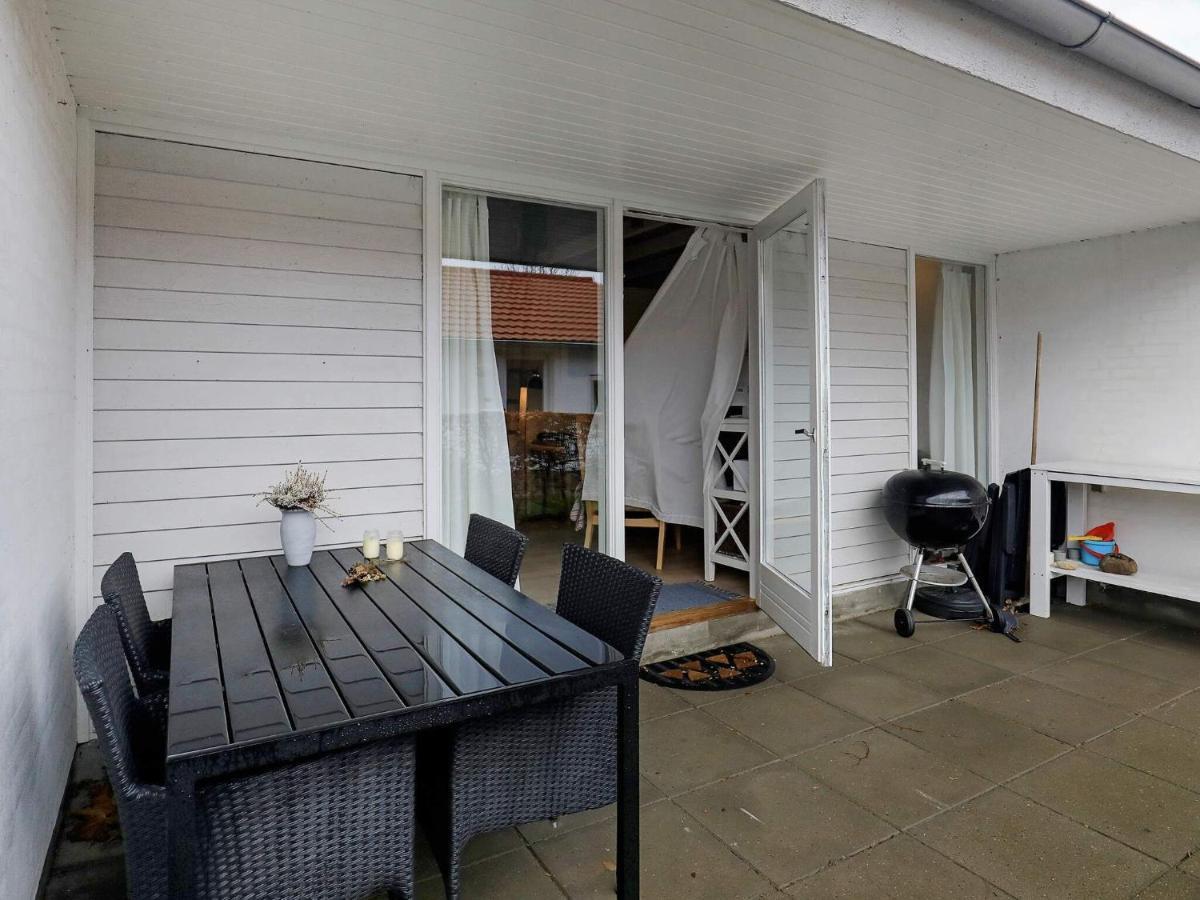 4 Person Holiday Home In R Sk Bing Aeroskobing Exterior photo